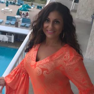 Meet your Posher, Chrissy